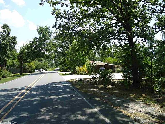 5th image of Lakeshore Dr