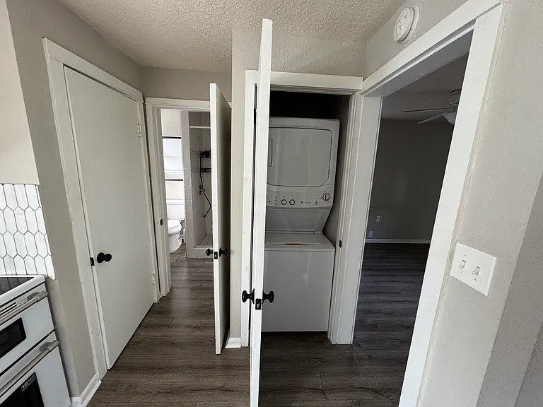 836 Orange Park Ave — Photo 8