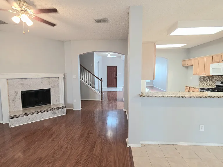 12783 Honey Locust Cir — Photo 9