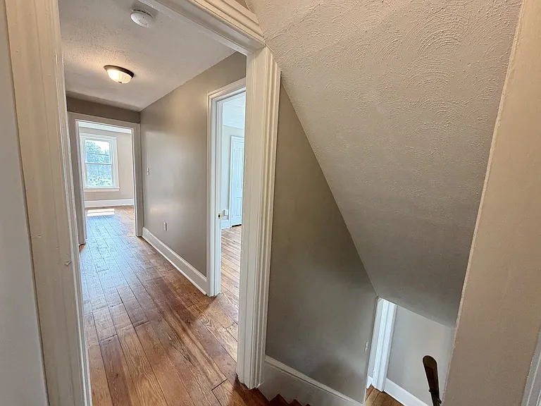 305 N Franklin St — Photo 11