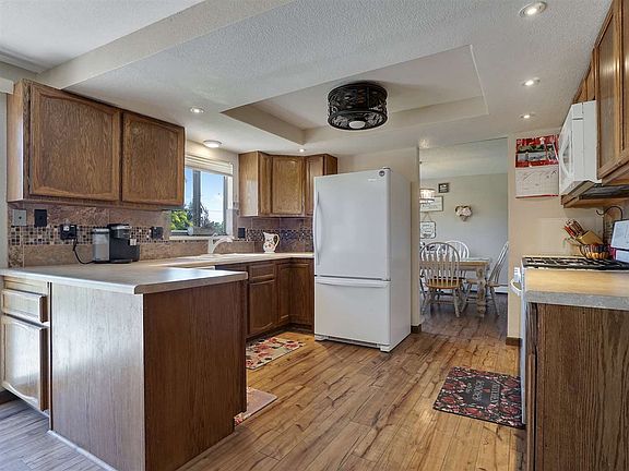 5th image of 3730 Beechwood St
