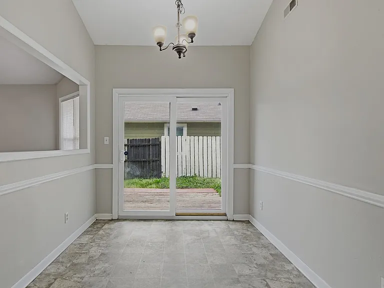 6984 Timberwood Dr — Photo 19
