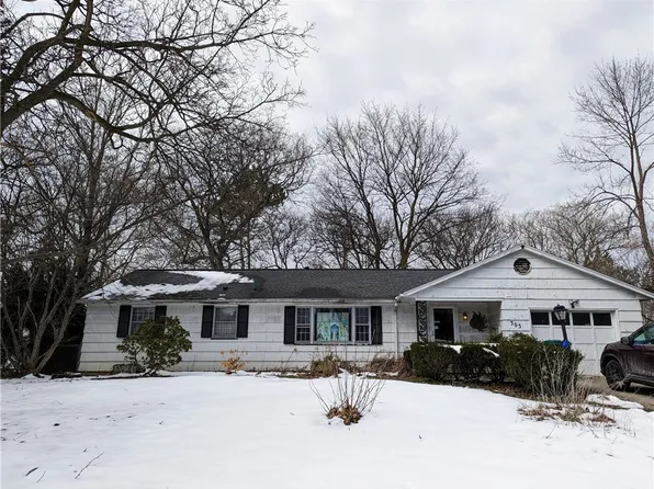 305 Shaftsbury Rd, Rochester, NY 14610