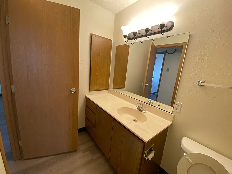 85D Center St — Photo 17