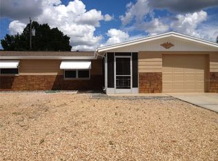 1050 Clairborne St, Holiday, FL 34690