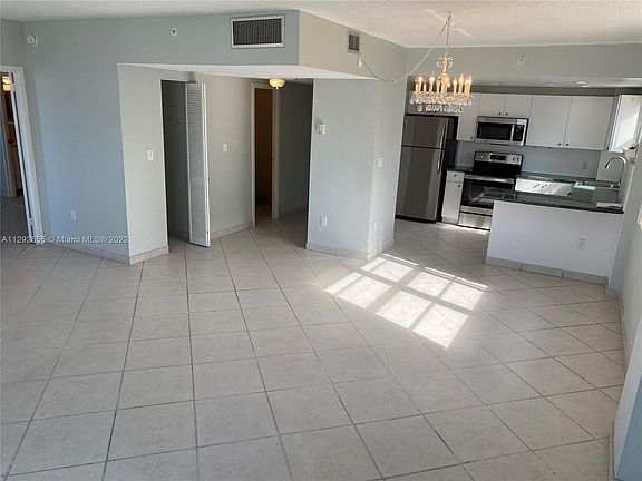 5th image of 2829 Indian Creek Dr APT 711