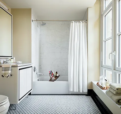 Rented by Related Rentals | media 59