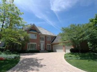 16 Graystone Ln, North Barrington, IL