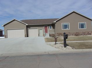 207 23rd Ave NW, Watertown, SD 57201