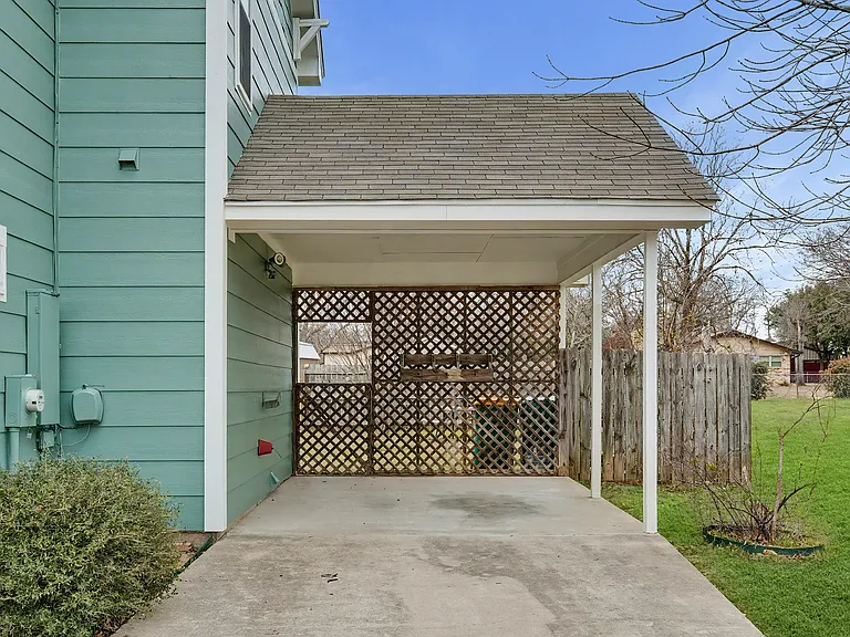1124 N Penelope St — Photo 5