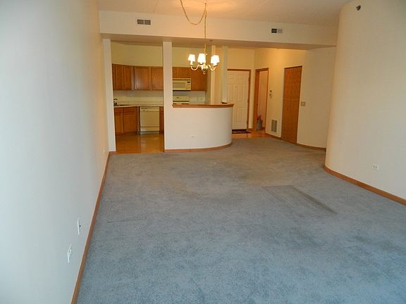 3rd image of 3125 Town Square Dr Unit 108