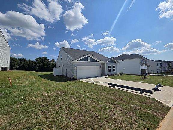 2nd image of 435 Dodger Ave Lot 9