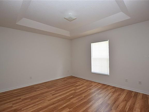 5th image of 6064 Mission Dr