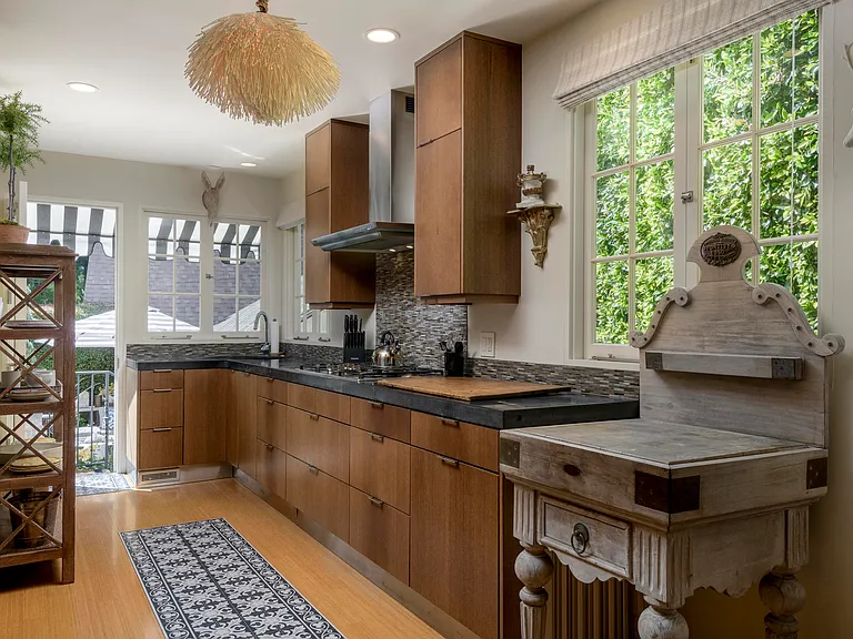 3109 Calle Cedro — Photo 9