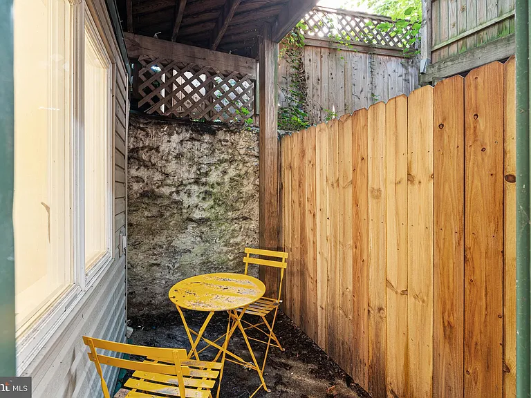 4447 Baker St — Photo 14