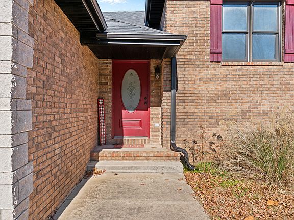 4th image of 457 E War Horse Lane