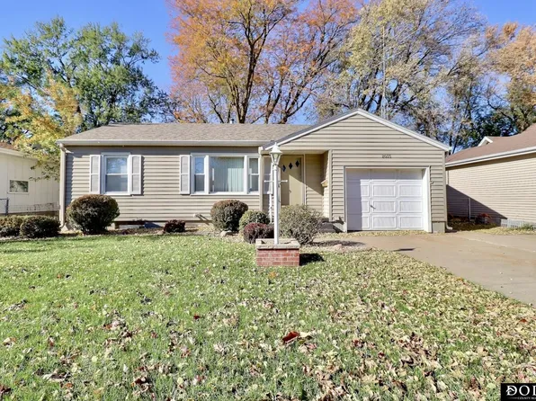 2035 N Colson Ave, Fremont, NE 68025