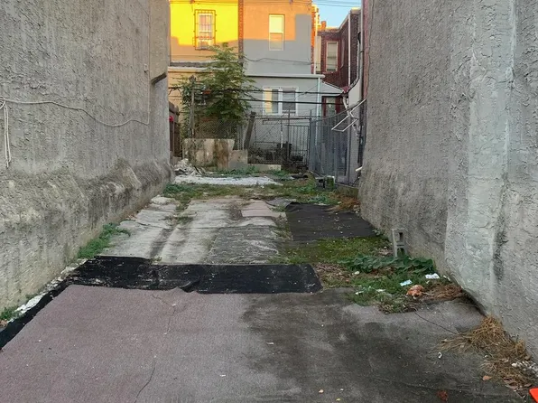 4215 N 6th St, Philadelphia, PA 19140