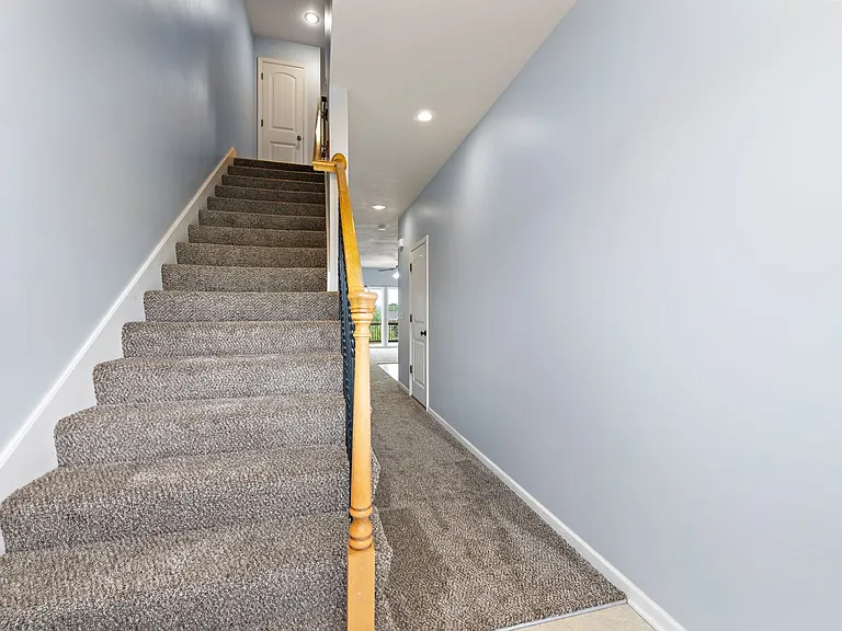 132-210 Mott Dr #1620-1628 — Photo 20
