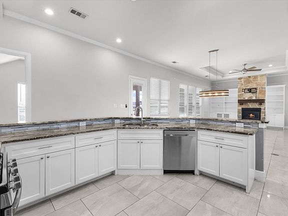 5th image of 6028 Berry Ridge Ln