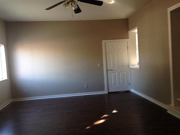 4th image of 370 N Main Street