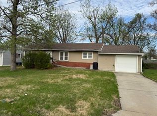 1103 Hillside Dr, Chillicothe, MO 64601