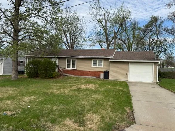 1103 Hillside Dr, Chillicothe, MO 64601