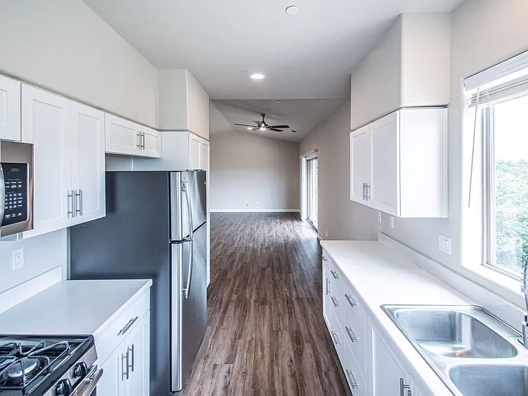 Alder Creek Apartments — Photo 60