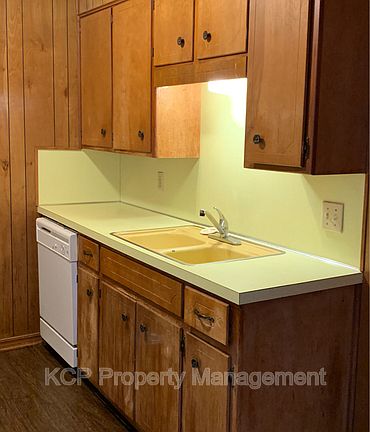 5th image of 1007 Cedar St APT 12