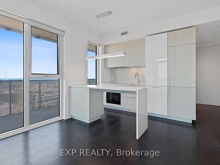 20 Richardson St #2710 — Photo 13