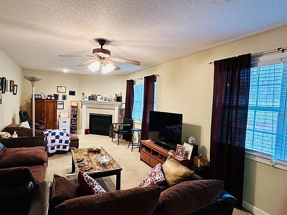 3rd image of 187 Megs Ln