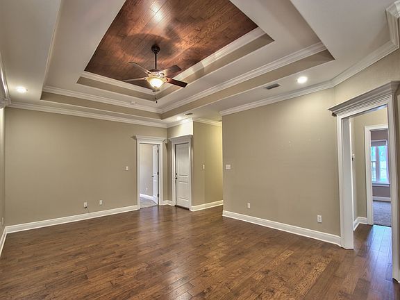 4th image of 250 Tillis Ln