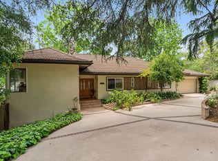 1840 Earlmont Ave, La Canada Flintridge, CA 91011