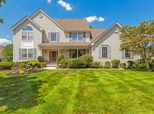 11 Pointe Cir, Jackson, NJ 08527