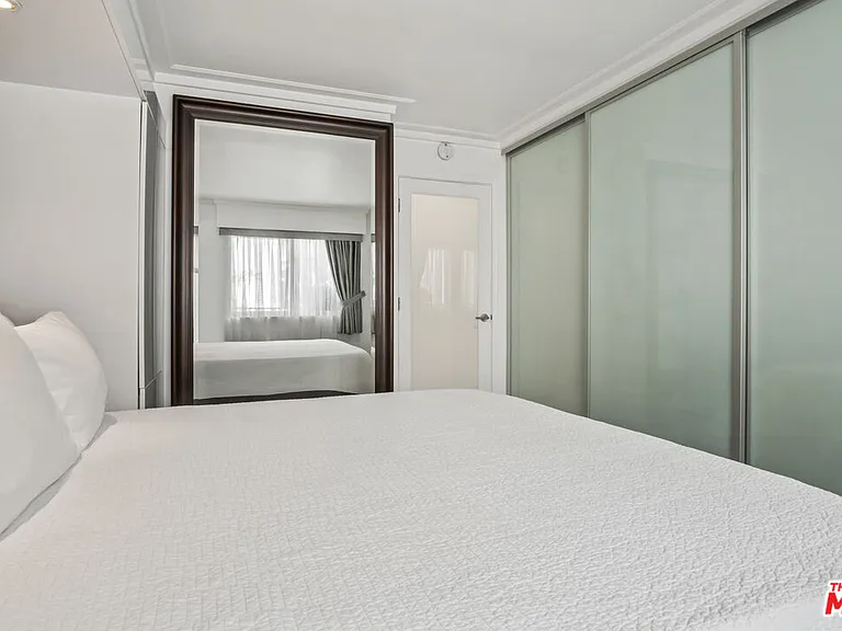 1230 Horn Ave #304 — Photo 8