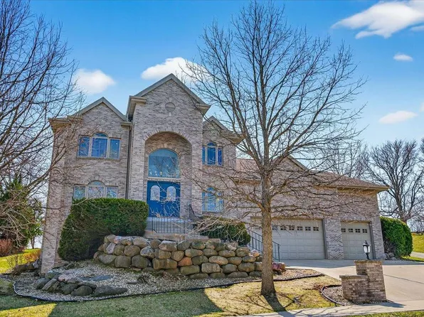 5753 Dawley Drive, Fitchburg, WI 53711