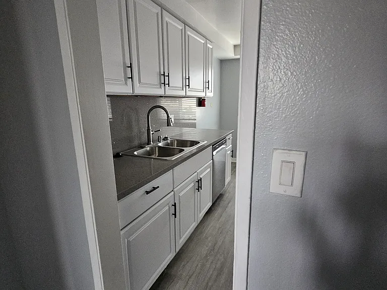 14818 Lemoli Ave #12 — Photo 1