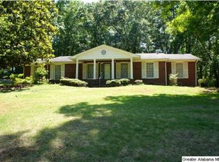 27 Windsor Cir, Anniston, AL 36207