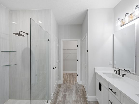 4th image of 8345 100th Avenue