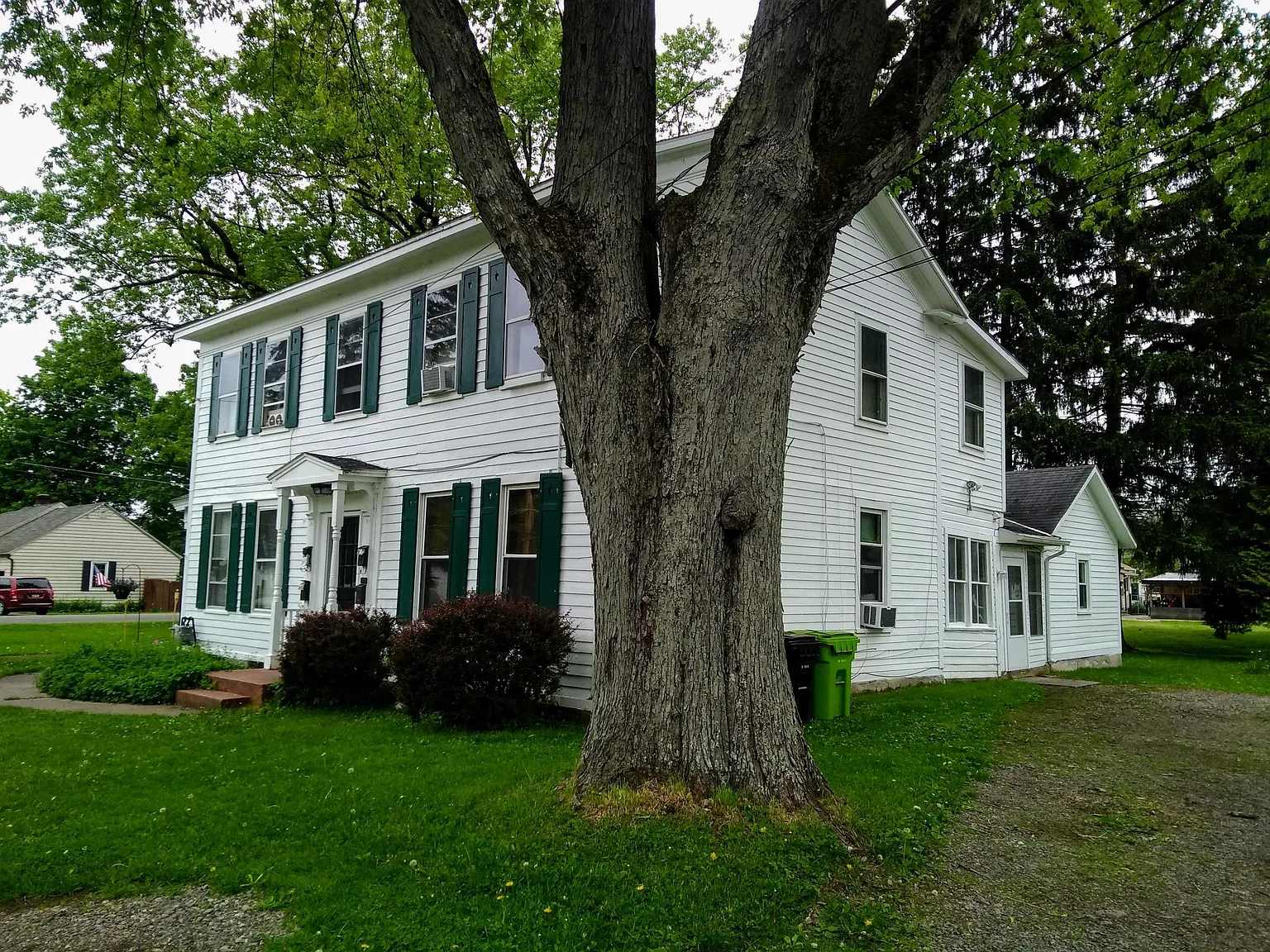 100 N Main St — Photo 3