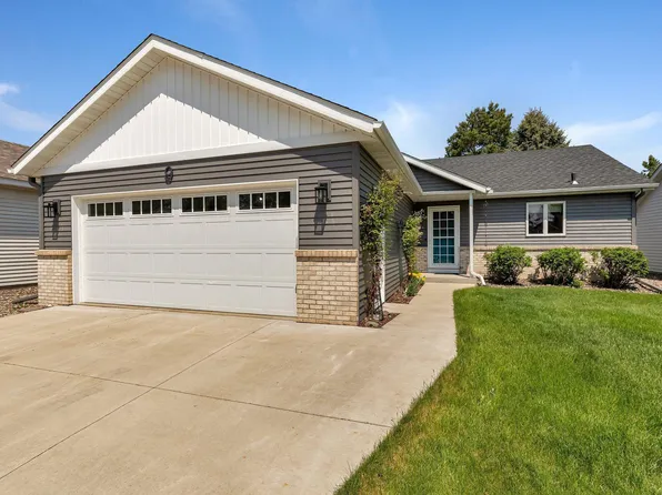 9 Pine Tree Ct, Sartell, MN 56377