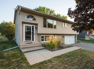 1233 View Ct, Hastings, MN 55033