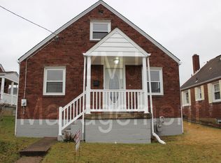 597 Orchard St, Carnegie, PA 15106