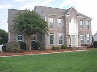 107 Corona Cir, Mooresville, NC 28117