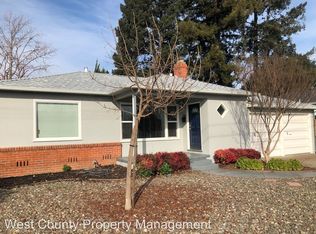 1831 Little John Ln, Santa Rosa, CA 95405