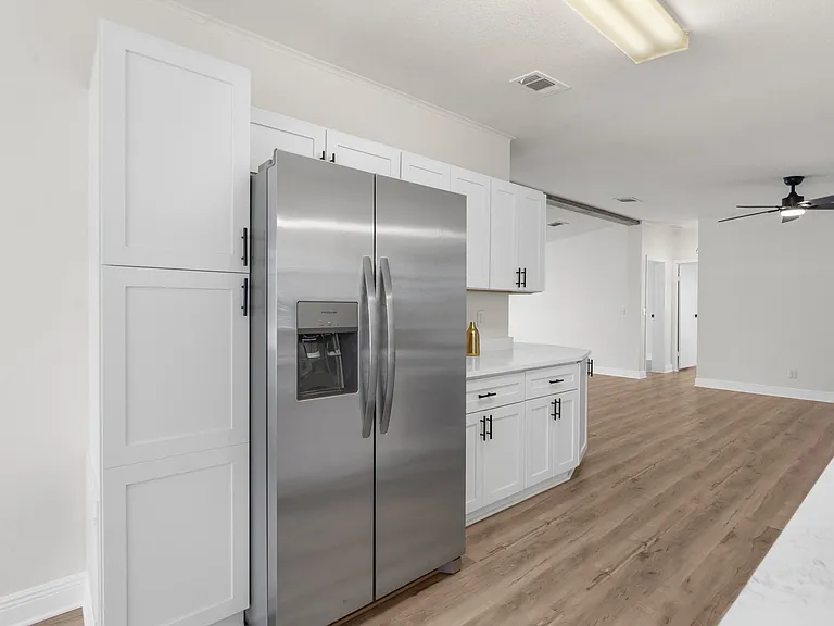 14261 Montclair Dr — Photo 6