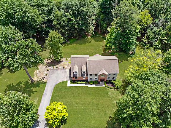 3rd image of 437 Bay Berry Dr