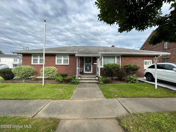 814 4th Avenue, Watervliet, NY 12189