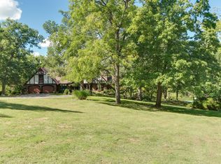 234 Macallen Lake Rd, Carlock, IL 61725