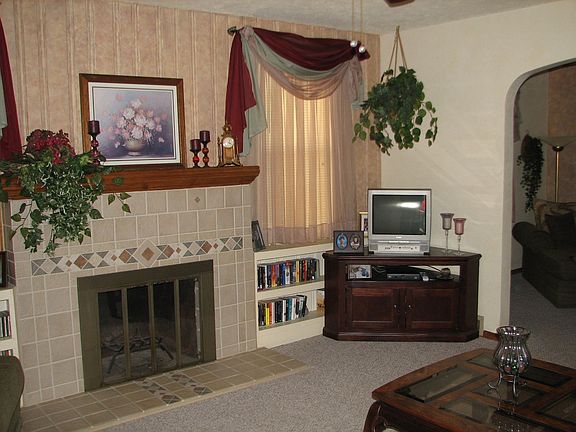 Fire place in main living room